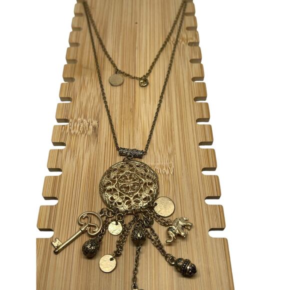 Vintage Open Work Indian Head Pendant Necklace Gold Tone Boho Elephant Disc VTG - Picture 2 of 8